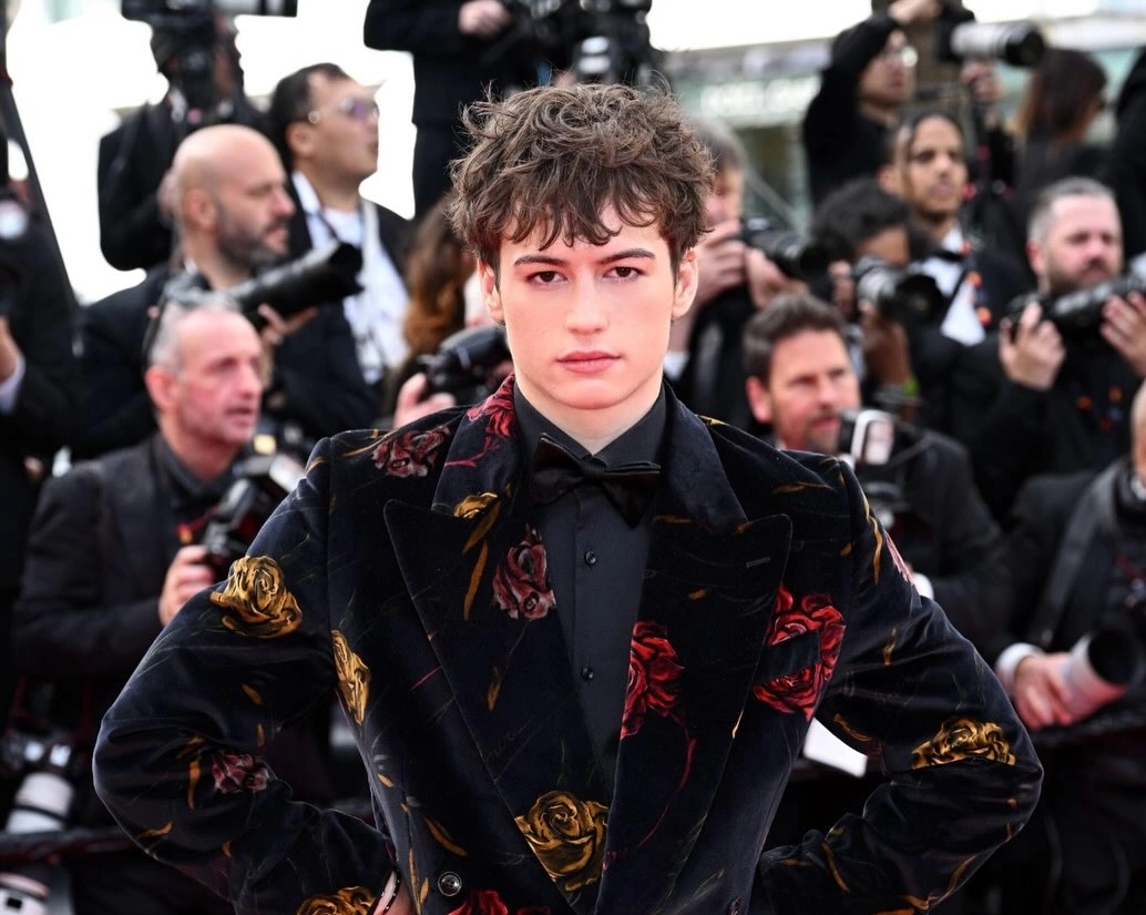 Ngày 23/5, tài khoản chính thức của Instagram đăng video theo chân Bach Buquen tại Liên hoan phim Cannes.