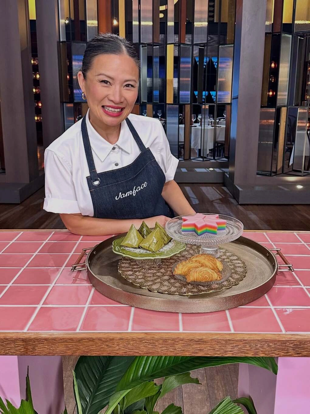Nữ giám khảo Poh Ling Yeow của MasterChef Australia. Ảnh: Instagram