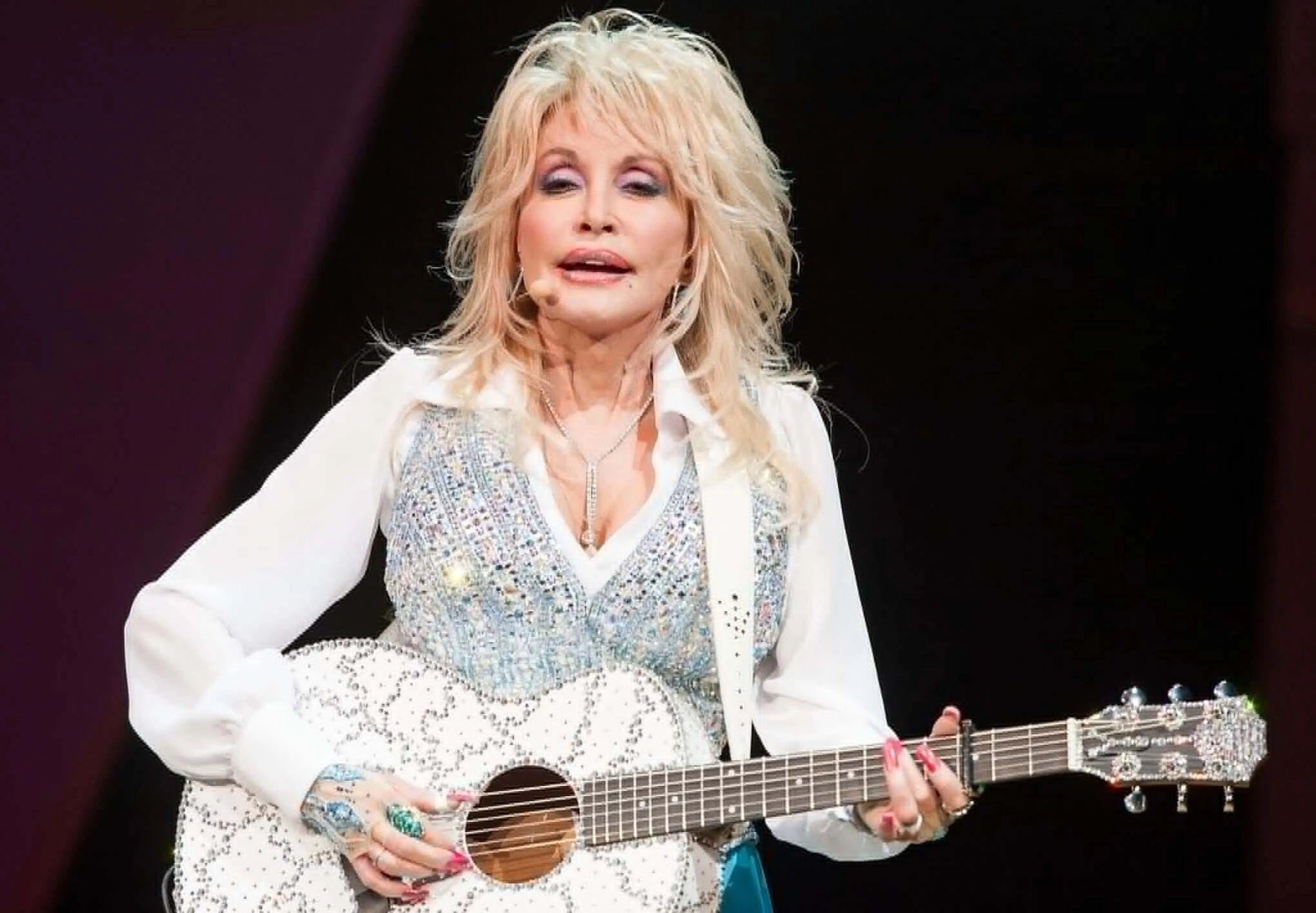 Huyền thoại âm nhạc Dolly Parton qua đời - Ngôi sao